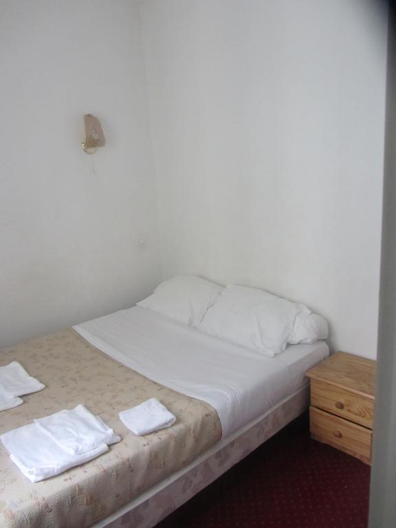 Central Hotel Paris Bilik gambar