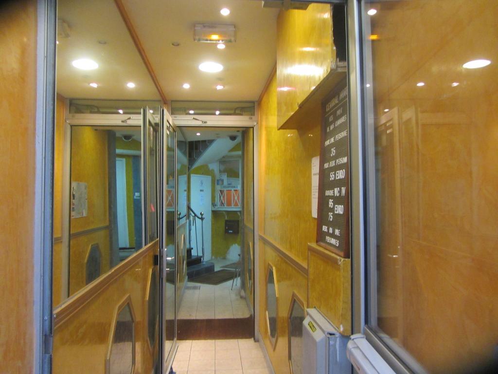 Central Hotel Paris Bilik gambar